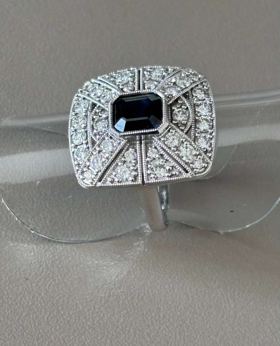 SAPPHIRE AND DIAMOND RING 14ct WHITE GOLD 14K GORGEOUS!!!! 6,4g BRITISH SIZE M US SIZE 6.3