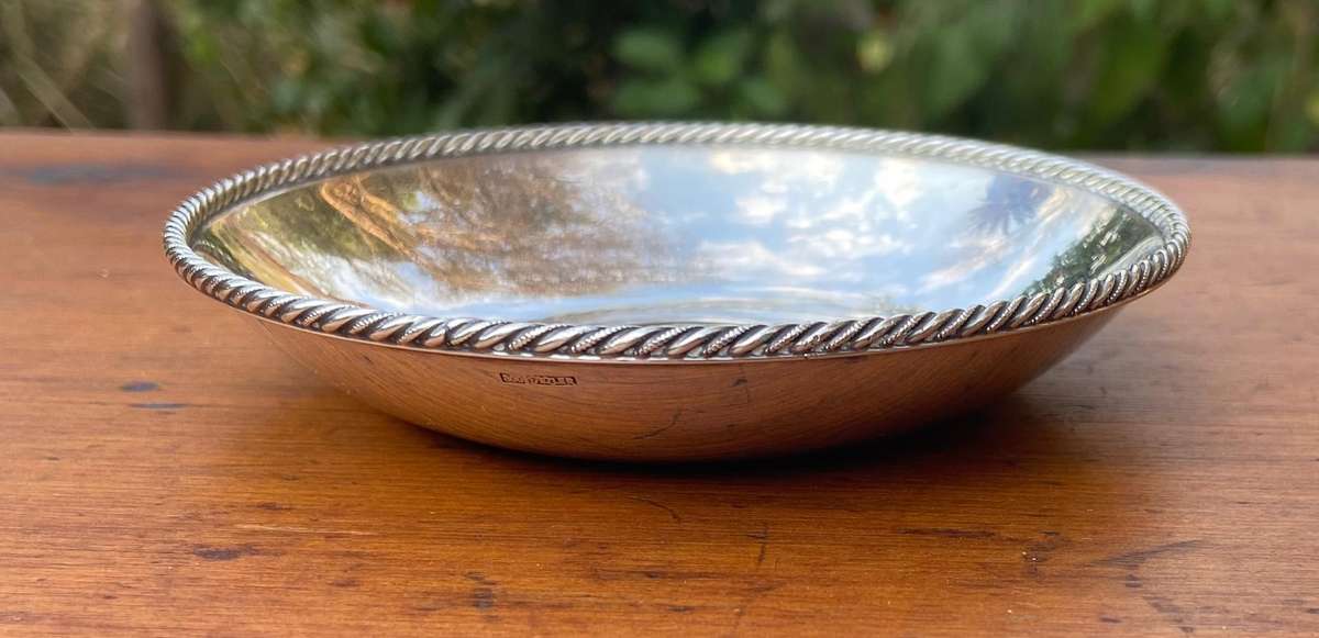 800 SWISS TEZLER SILVER  (no. 3567)  SWITZERLAND CANTON BERN COIN DISH / BOWL 5 Baht coin - 78.4g