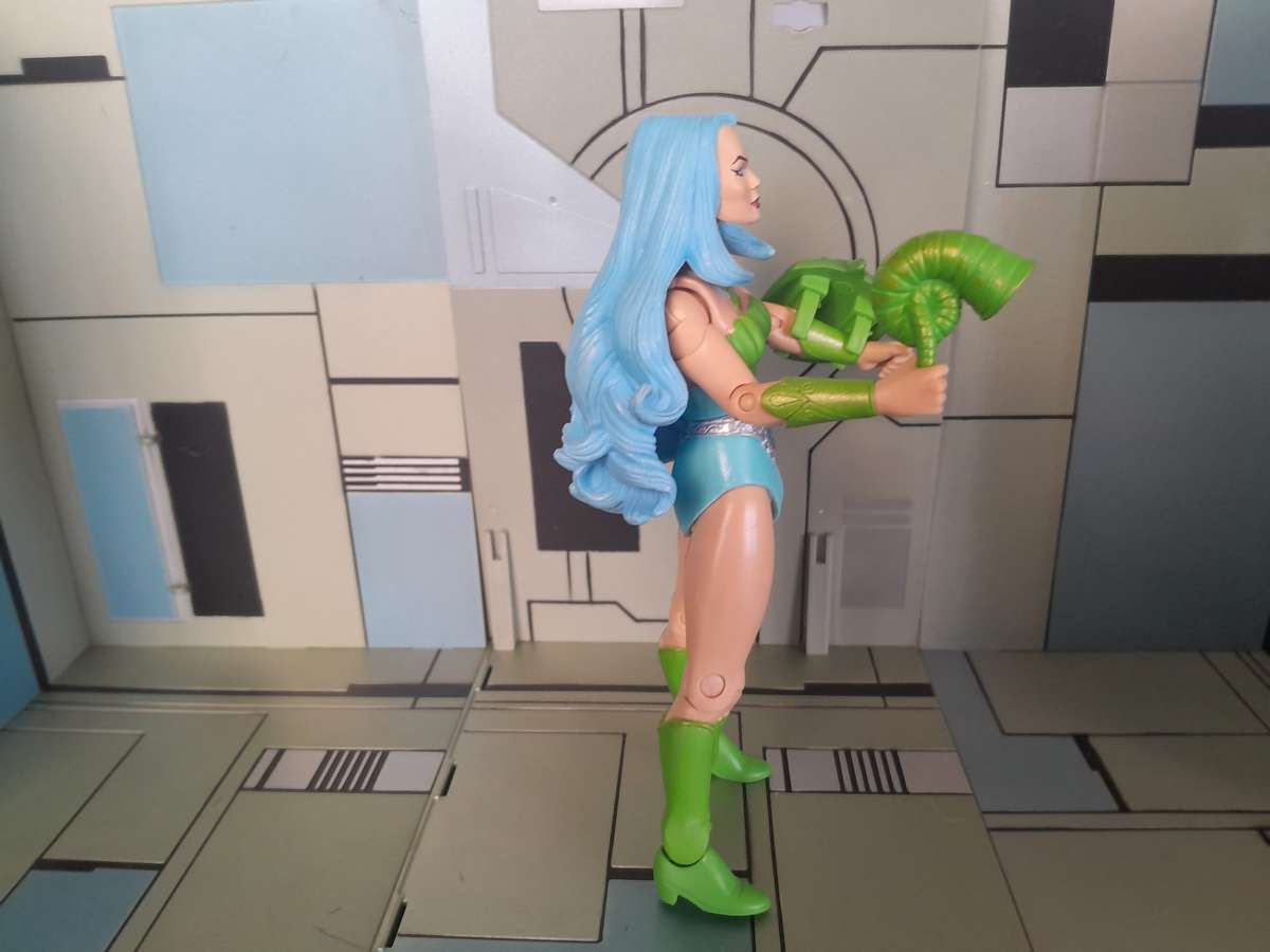 Masters of the Universe Classics Mermista Loose Figure With Accesories