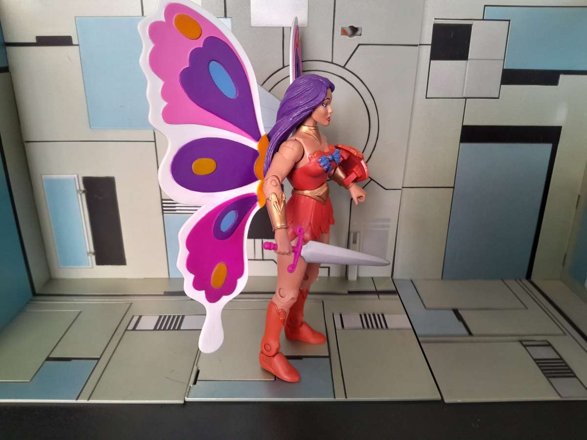 Masters of the Universe Classics Flutterina Loose Figure With Accesories