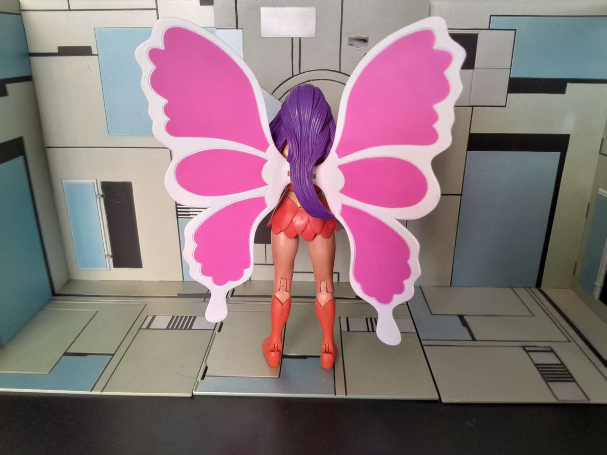 Masters of the Universe Classics Flutterina Loose Figure With Accesories