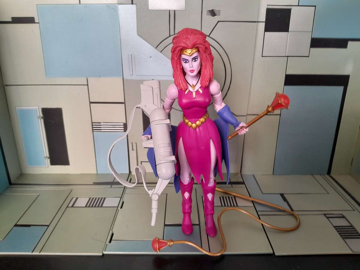 Masters of the Universe Classics  Crita Loose Figure With Accesories