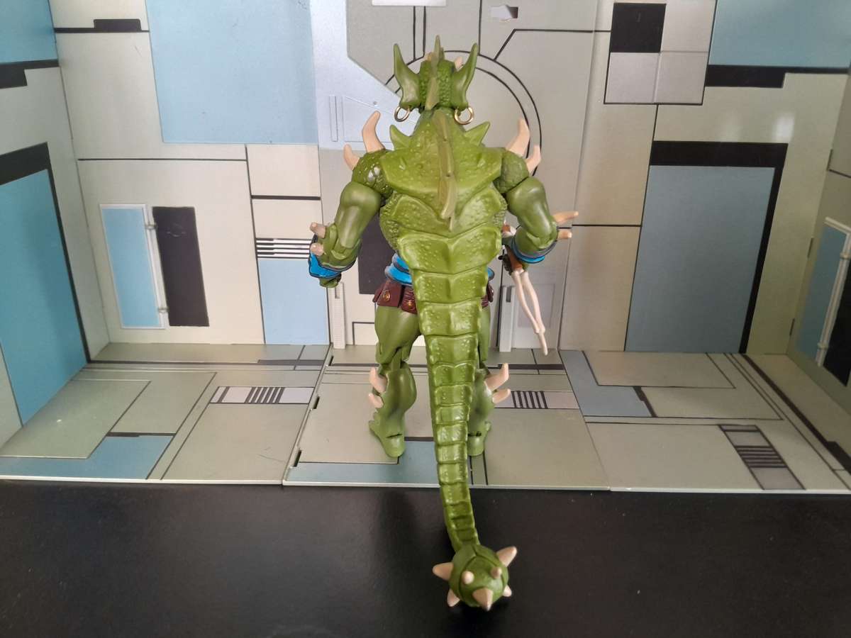 Masters of the Universe Classics Ceratus Loose Figure With Accesories