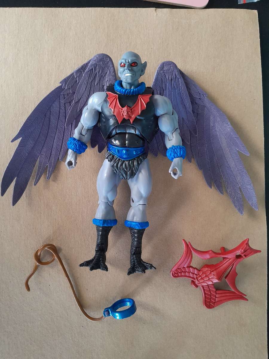 Masters of the Universe Classics Vultak -  Loose Figures With Accesories