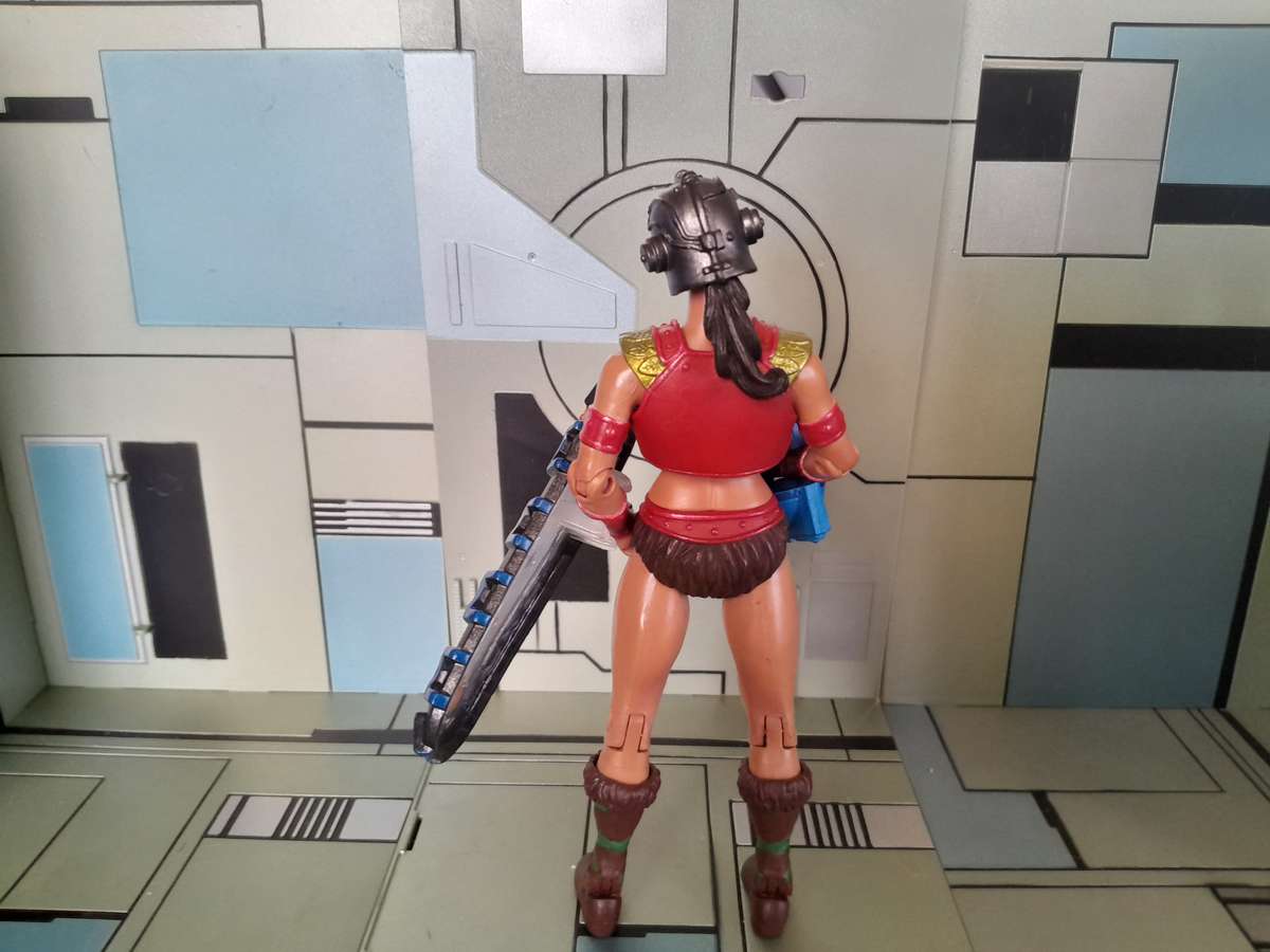 Masters of the Universe Classics Fighting Foe Men Shield Maiden Sherrilyn -  Loose Figures