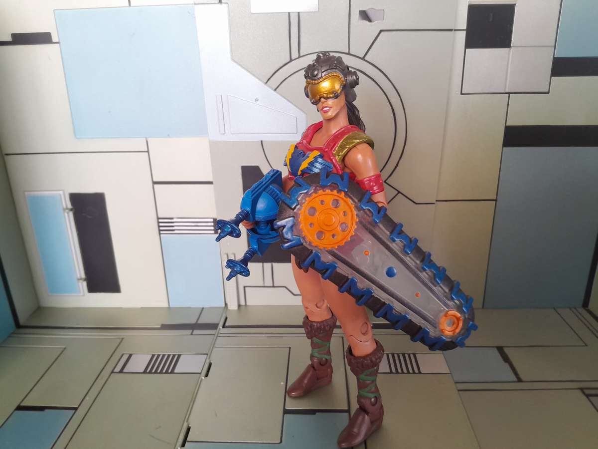 Masters of the Universe Classics Fighting Foe Men Shield Maiden Sherrilyn -  Loose Figures