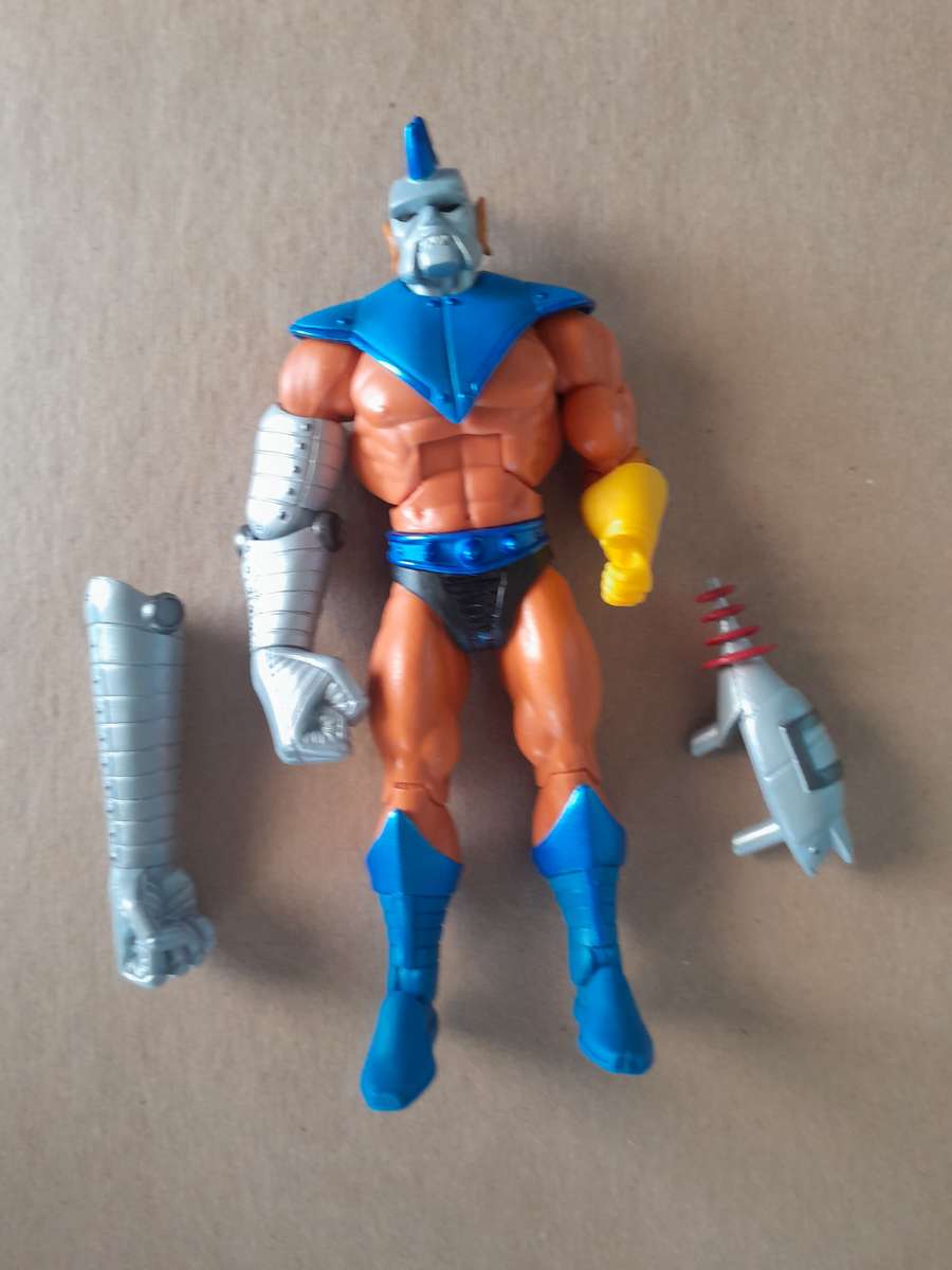 Masters of the Universe Classics Strong-Or Loose Figures With Accesories