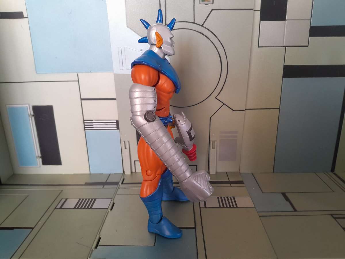 Masters of the Universe Classics Strong-Or Loose Figures With Accesories