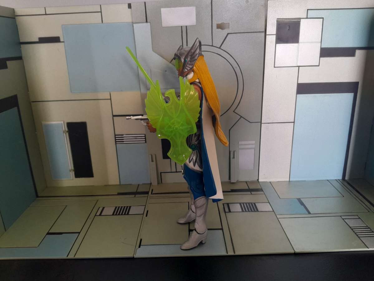 Masters of the Universe Classics Galaxy Protector She-Ra Loose Figure With Accesories