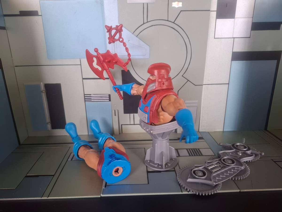 Masters of the Universe Classics Rotar  Loose Figures With Accessories