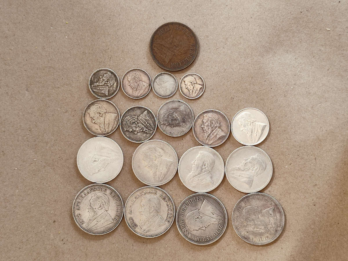 ZAR Mixed  Coin Lot. Silver weight 136.5gr.