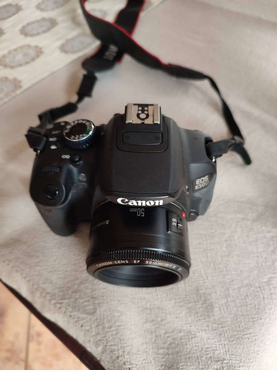 CANON EOS 650D CAMERA