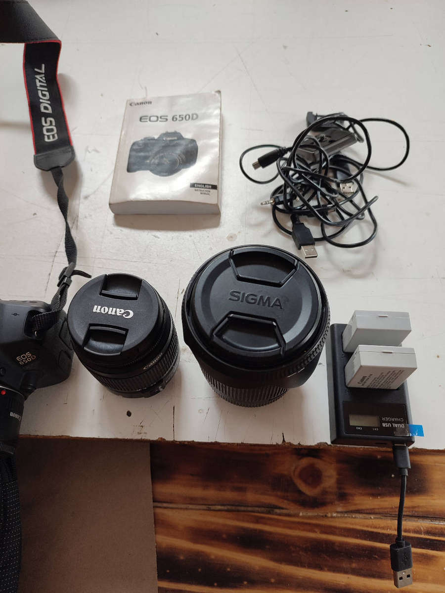 CANON EOS 650D CAMERA