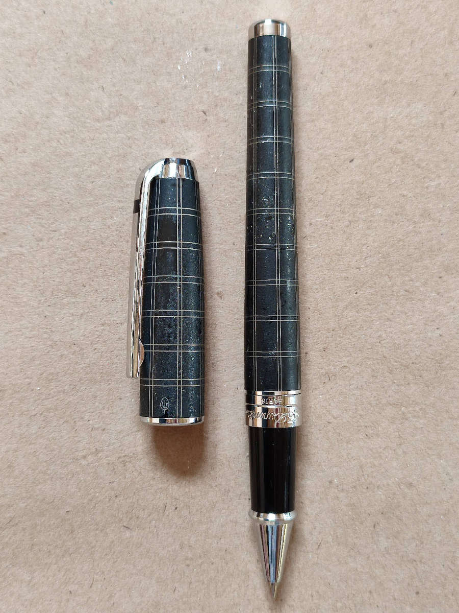 ST Dupont LUXURY BALLPOINT PEN