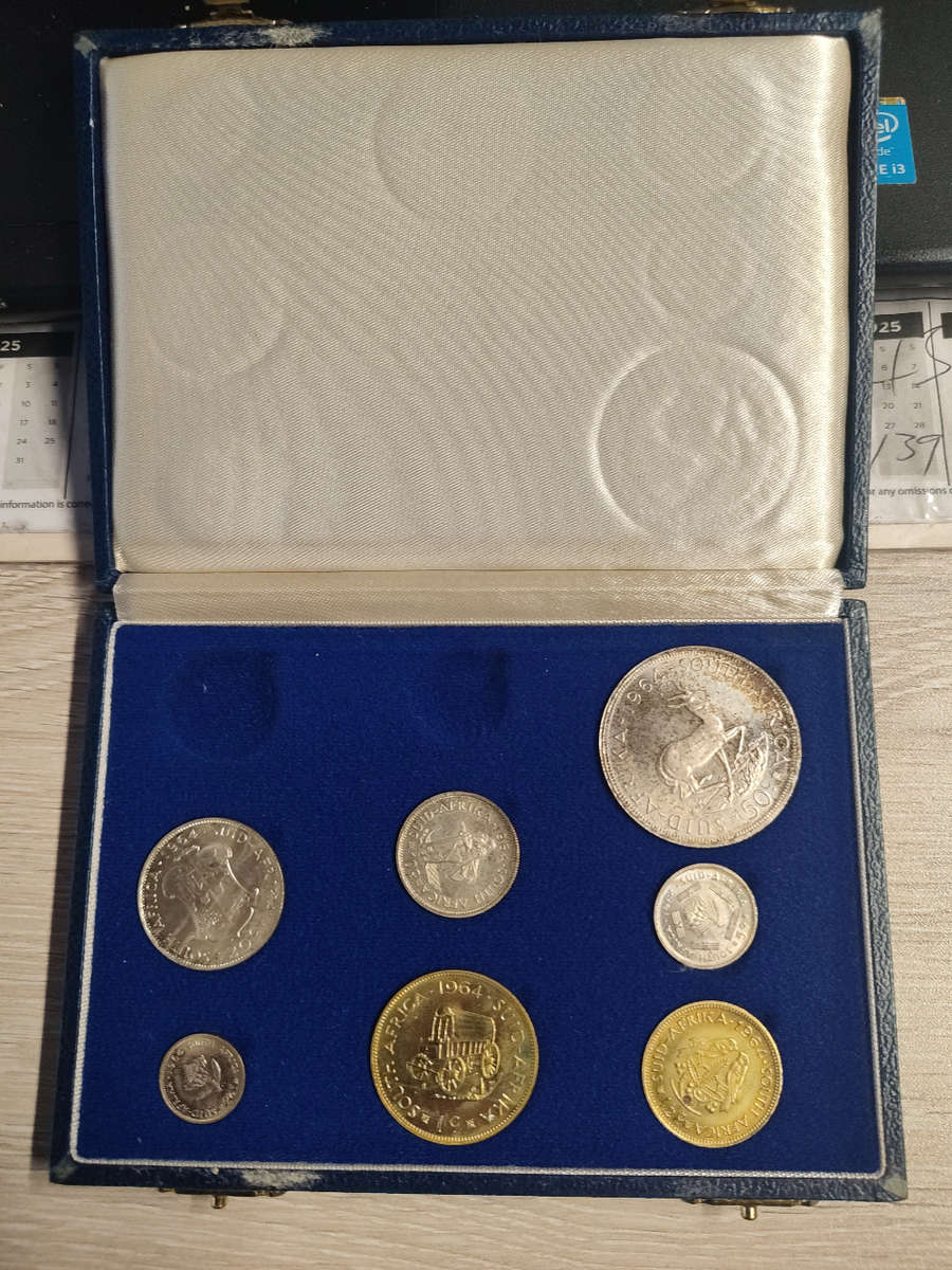 1964 UNION PROOF COIN SET. (NO GOLD)