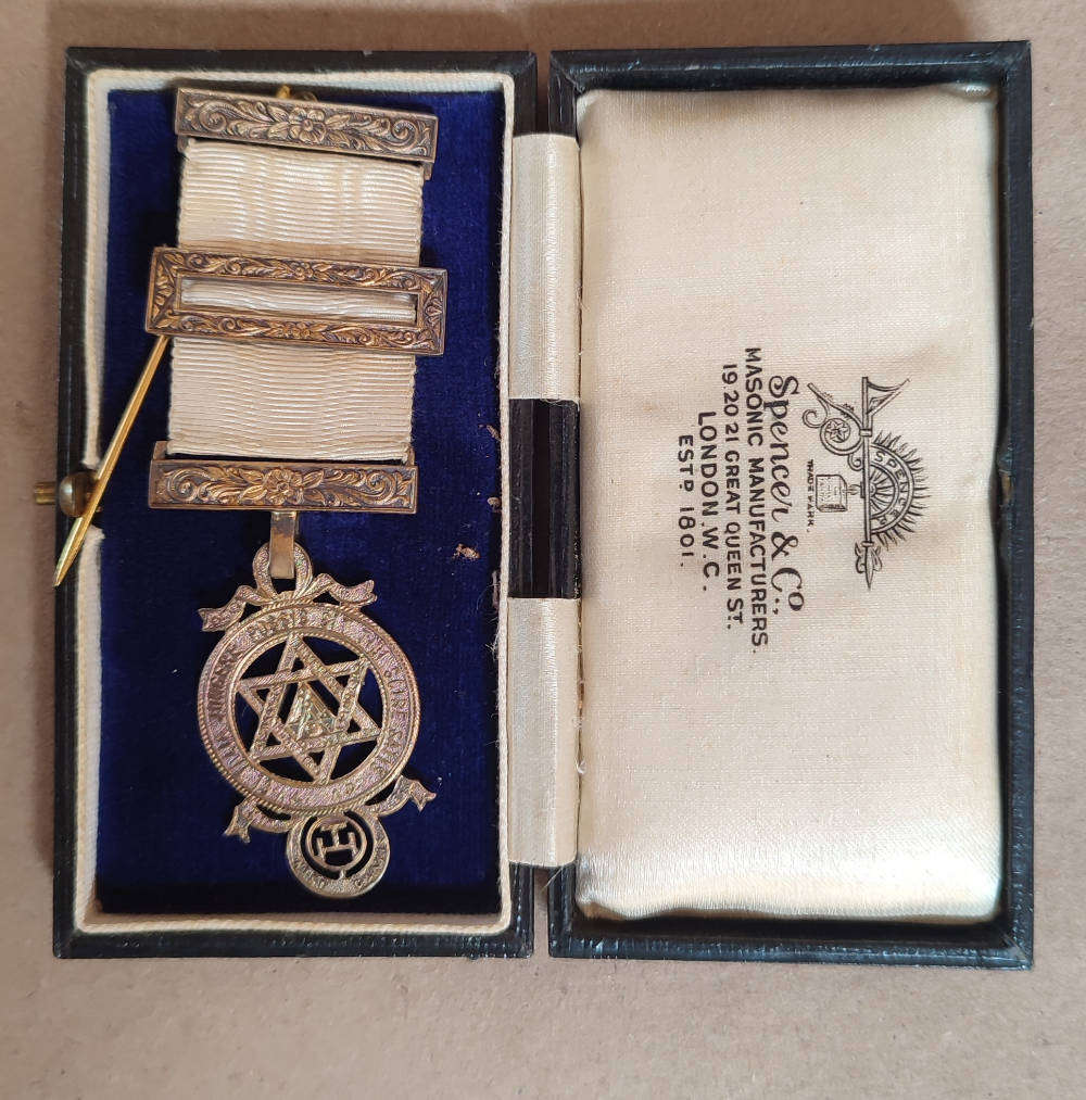 MASONIC MEDAL. ROYAL ARCH PRINCIPALS BREAST JEWEL