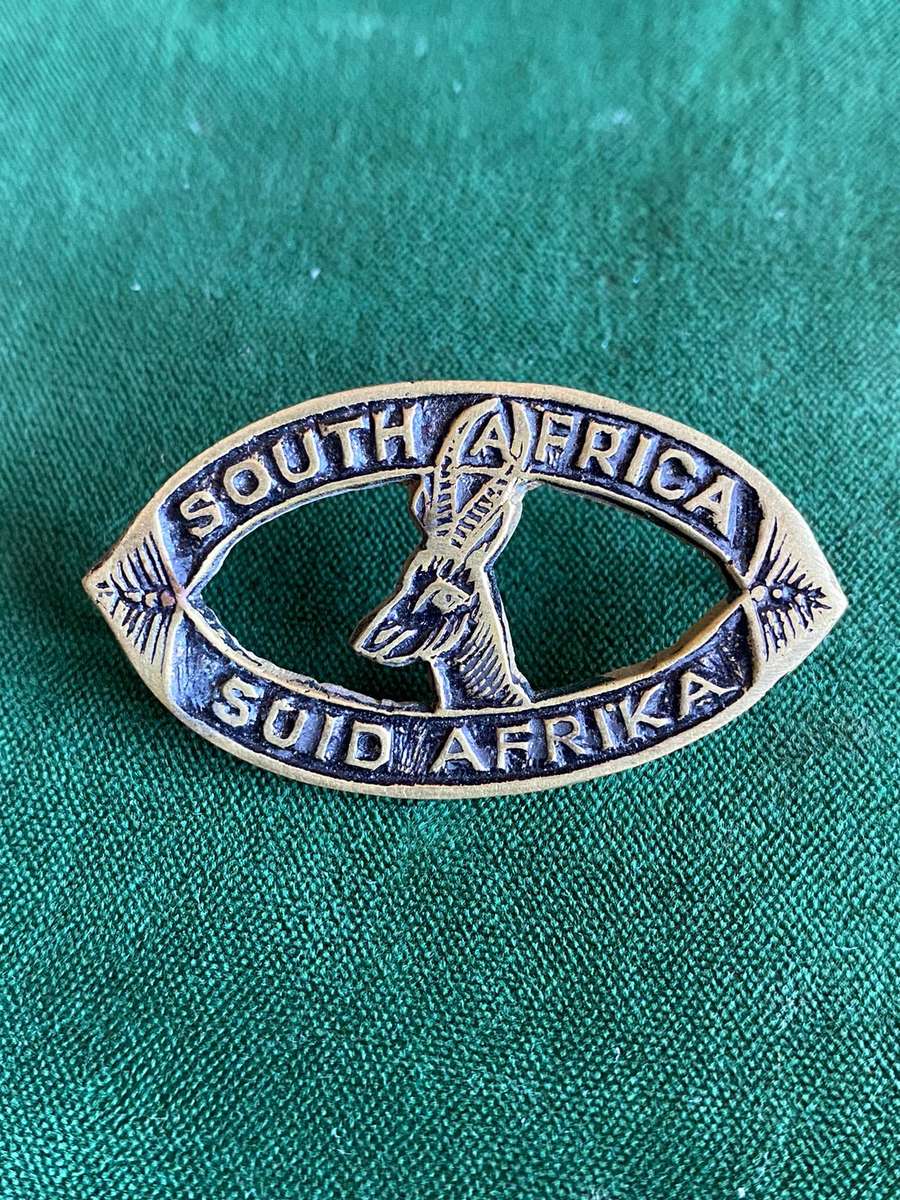 SOUTH AFRICA TITLE-WORN WW2- 2 LUGS