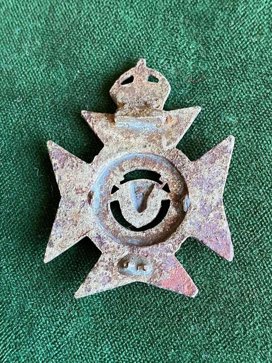KAFFRARIAN RIFLES WHITE METAL CAP BADGE-WORN 1902-1914- NO LUGS