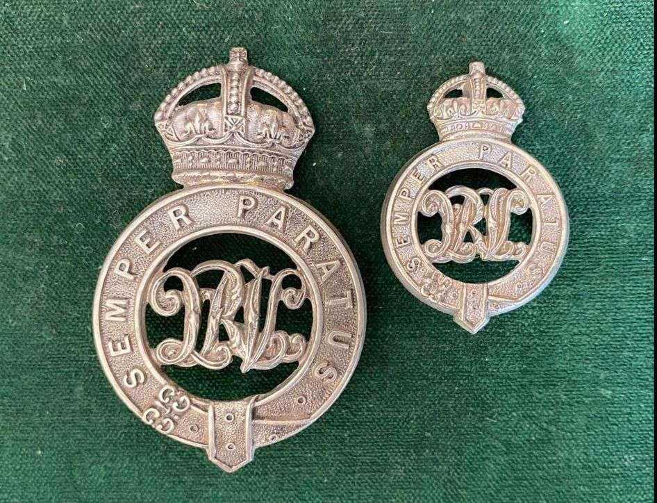 QUEENSTOWN RIFLE VOLUNTEERS WHITE METAL CAP AND ONE COLLAR-WORN 1902-1913-LUGS INTACT-SCARCE