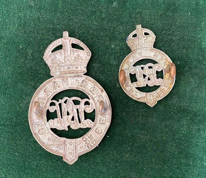 QUEENSTOWN RIFLE VOLUNTEERS WHITE METAL CAP AND ONE COLLAR-WORN 1902-1913-LUGS INTACT-SCARCE