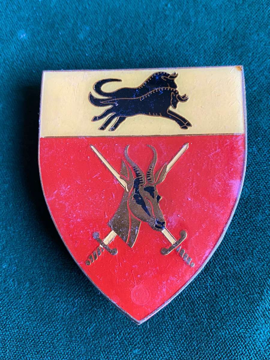 NATAL COMMAND-GOLD TYPE FLASH- 3 PINS