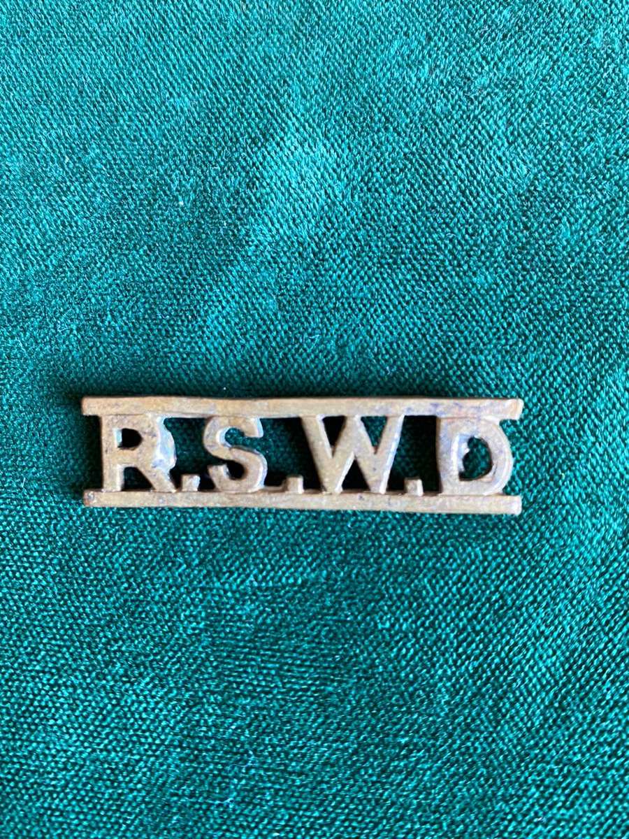 REGIMENT SUID WESTELIKE DISTRIKTE TITLE-WORN 1934-1950- NO LUGS