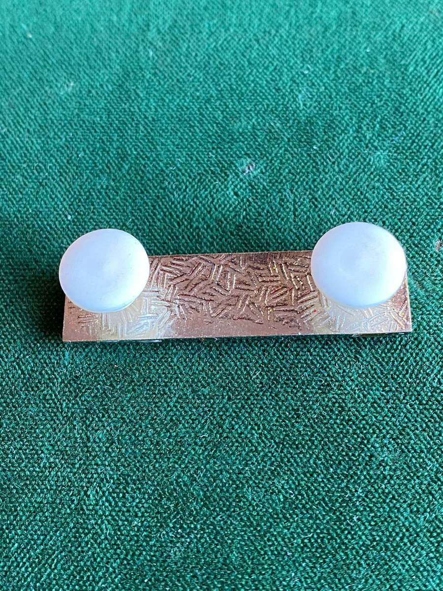 FULL SIZE 61 MECHANISED BATTALION GROUP OPERATIONS PARTICIPATION BADGE-WHITE HANDLE VARIATION-ORIGIN