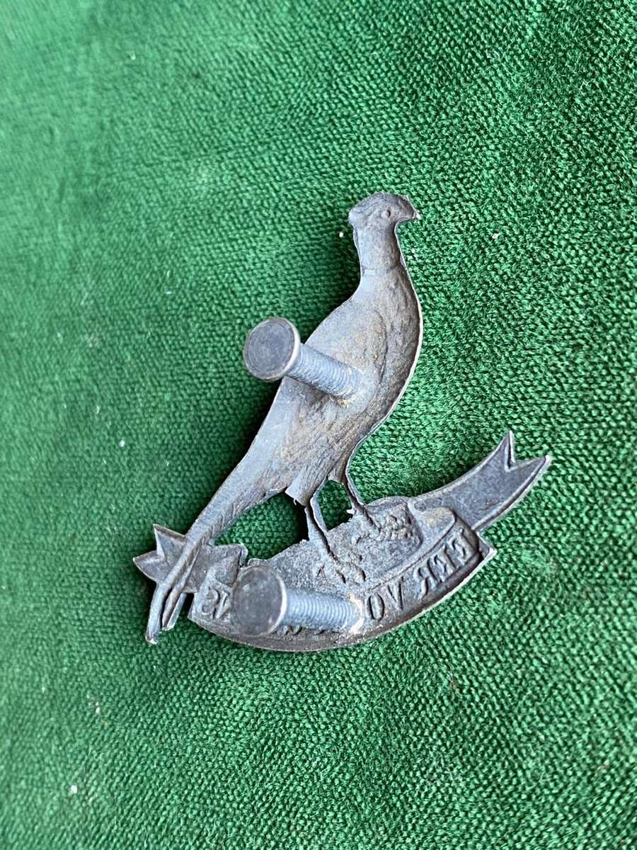 ZEERUST COMMANDO GREY METAL CAP BADGE-APPROVED IN 1990-SCARCE-2 LUGS