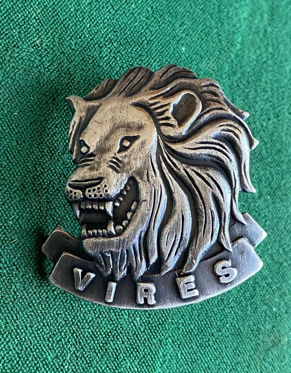 SA STATE PRESIDENTS GUARD CAP BADGE-ONLY WORN FOR A SHORT PERIOD-2X SCREW LUGS