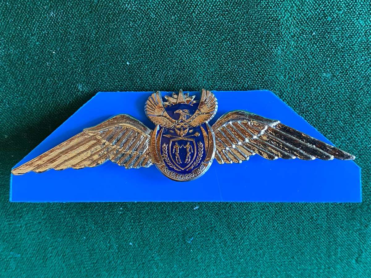 SAAF FULL SIZE PILOTS WING (GOLD)- 2 PINS