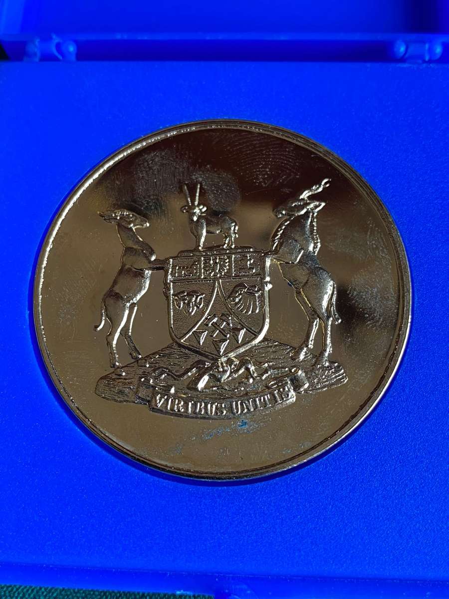 DISBANDMENT OF SWATF SPECIAL RECOGNITION MEDALLION-GILT-DIAMETER 50MM-BOXED