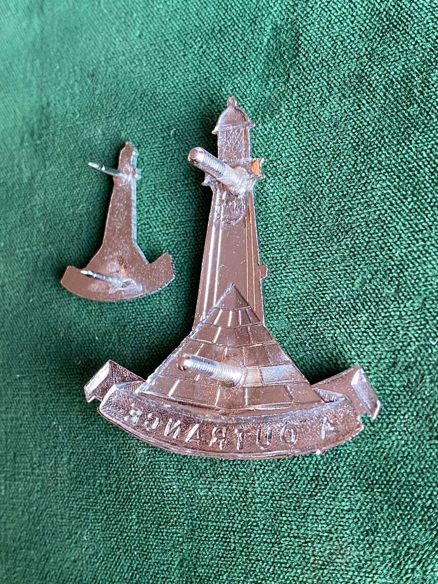 REGT. ALGOA BAY CHROME CAP AND ONE COLLAR-WORN FROM 1976-LUGS + PINS INTACT