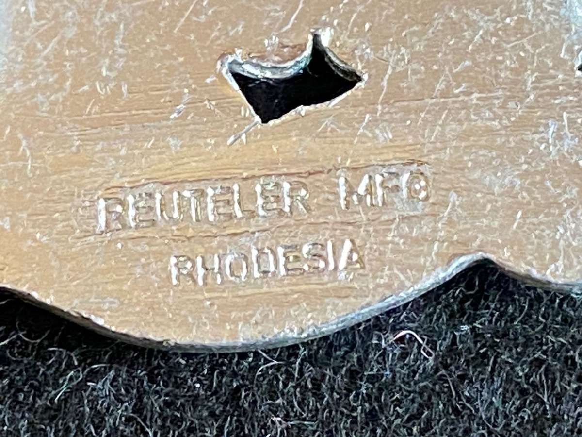 GREY SCOUTS ANODISED CAP AND ONE COLLAR (NO LUGS) THE CAP WITH 2 COLLARS,MARKED REUTELER