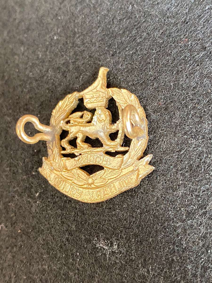 RHODESIA CORPS OF MILITARY POLICE ANODISED COLLAR BADGE-WORN 1970-80- 2 LUGS