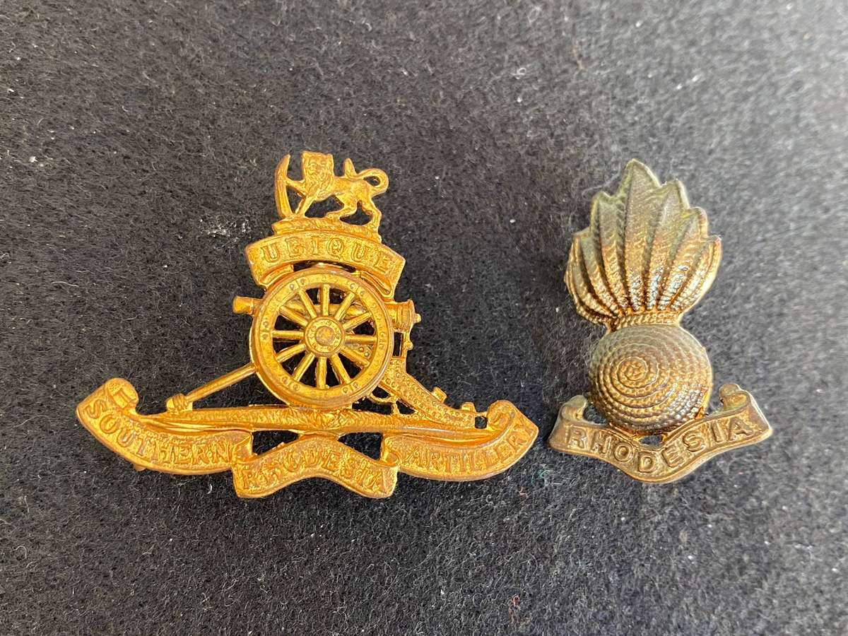 SOUTHERN RHODESIA ARTILLERY CAP AND ONE COLLAR-WORN 1948-1980-LUGS INTACT