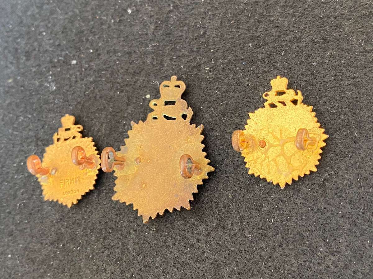 RHODESIA AND NYASSALAND ARMY SERVICES CORPS CAP AND COLLARS-WORN 1956-63-LUGS INTACT