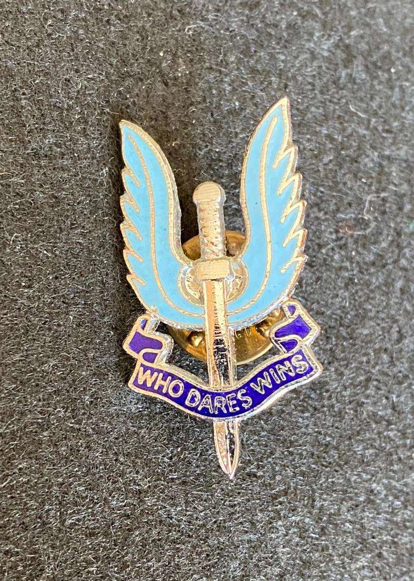 RHODESIAN SAS METAL,MESS DRESS PIN BADGE