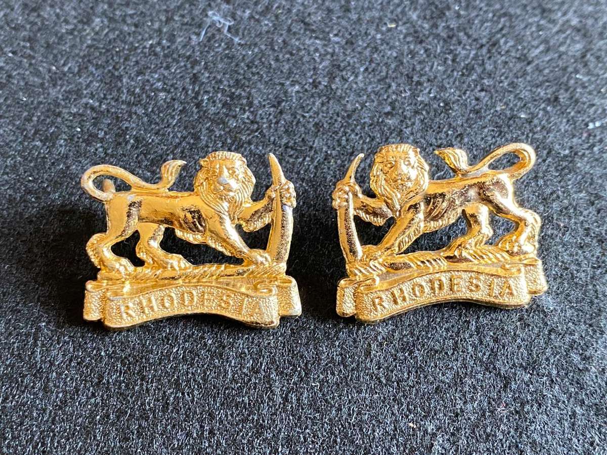 RHODESIA WOMEN'S SERVICE ANODISED COLLAR BADGE PAIR-WORN 1977-1980-LUGS COMPLETE