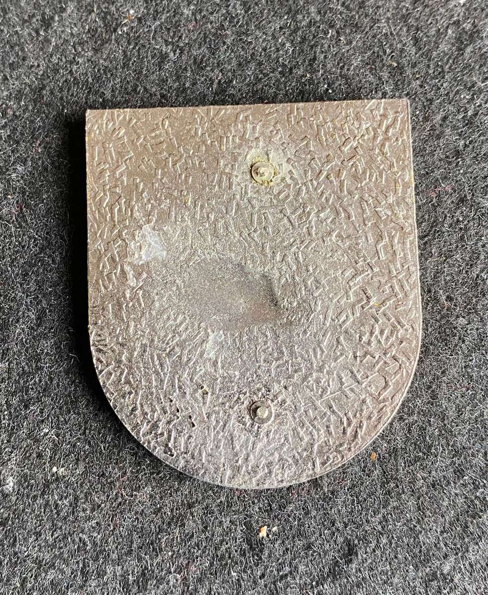 SWA 201 BATTALION POCKET FLASH- ALSO USED AS CAP BADGE- NO PINS