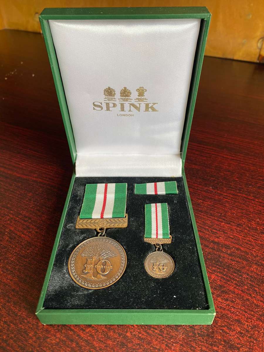 NAMIBIAN POLICE 10 YEAR SERVICE MEDAL -FULL SIZE AND MINIATURE- BOXED