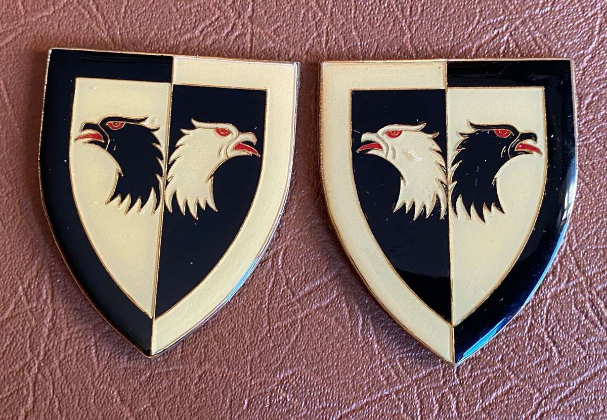 JARIC FLASH PAIR- RED EYE AND TONGUE TYPE- NO PINS