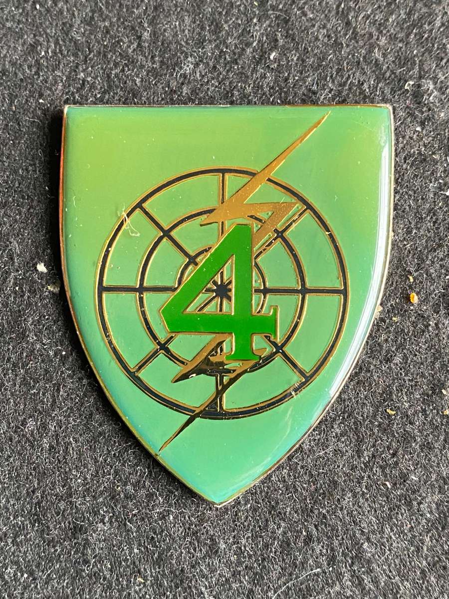 4 ELECTRONIC WORKSHOP FLASH-DARK GREEN TYPE- NO PINS- OWEN NO F 846