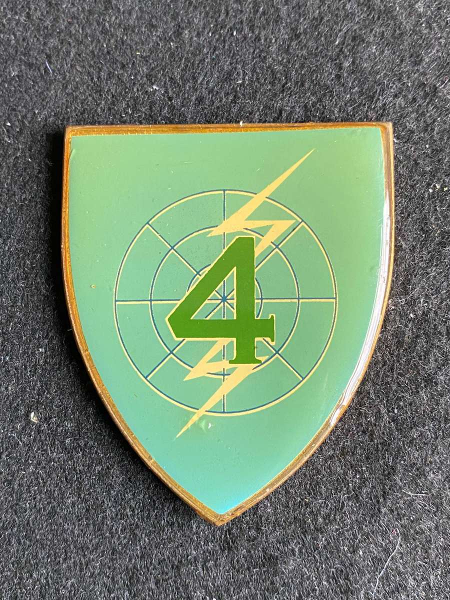 4 ELECTRONIC WORKSHOP-FLASH-NO PINS-GREEN BLUE VARIATION- NO F 844 IN OWEN