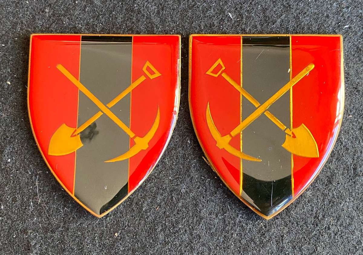 N WEST COMMAND PRO UNIT FLASH PAIR- NO PINS