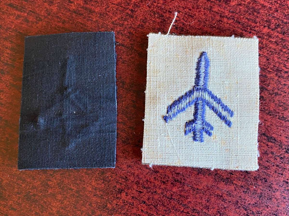 BRITTISH AIRCRAFT SPOTTER CLASS 2 BADGE-1950'S-1980- NOW OBSOLETE