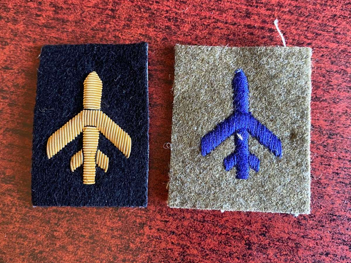 BRITTISH AIRCRAFT SPOTTER CLASS 2 BADGE-1950'S-1980- NOW OBSOLETE