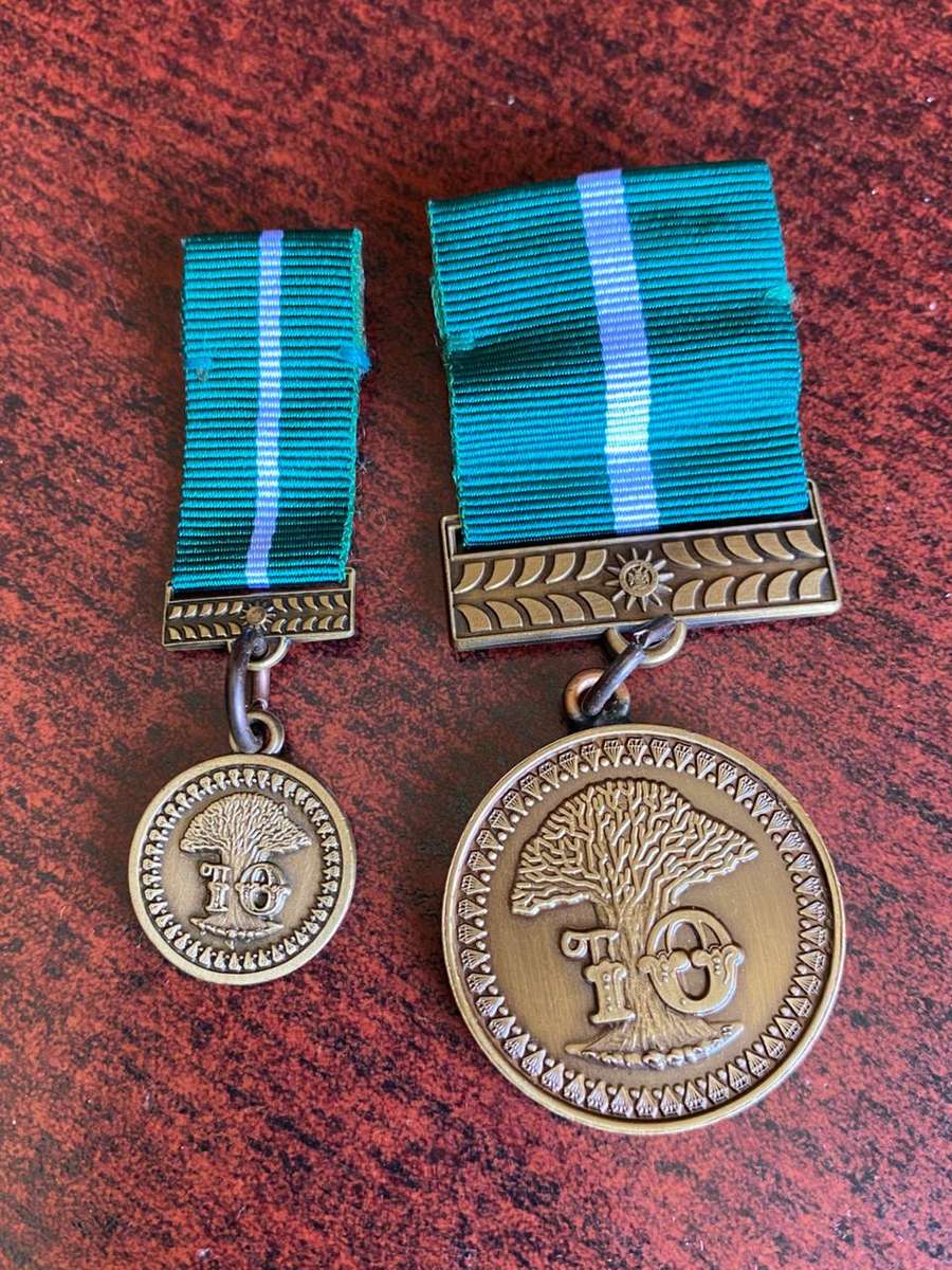 NAMIBIAN POLICE BRONZE MEDAL FOR 10 YEAR SERVICE-FULL SIZE AND MINIATURE