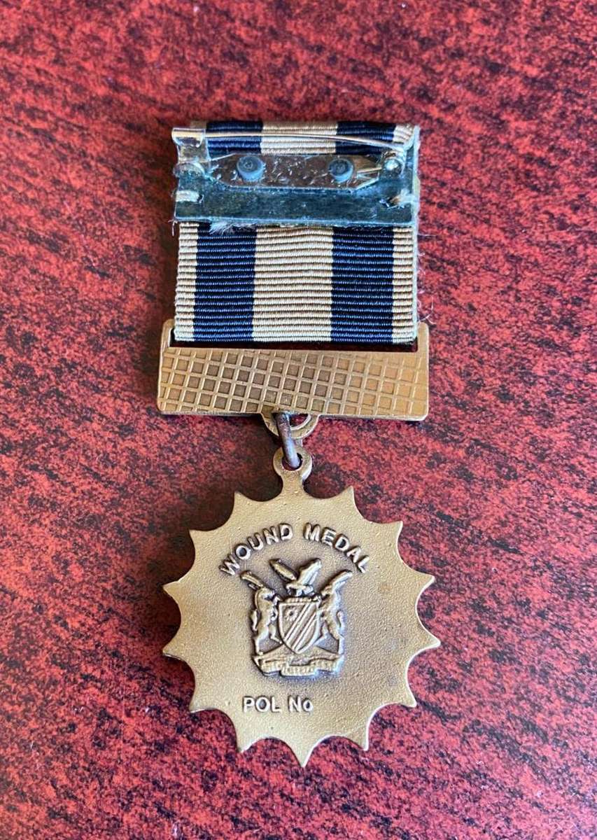 NAMIBIAN POLICE FORCE FULL SIZE WOUND MEDAL (2003) FOR BEING SEVERELY WOUNDED IN THE EXECUTION OF DU
