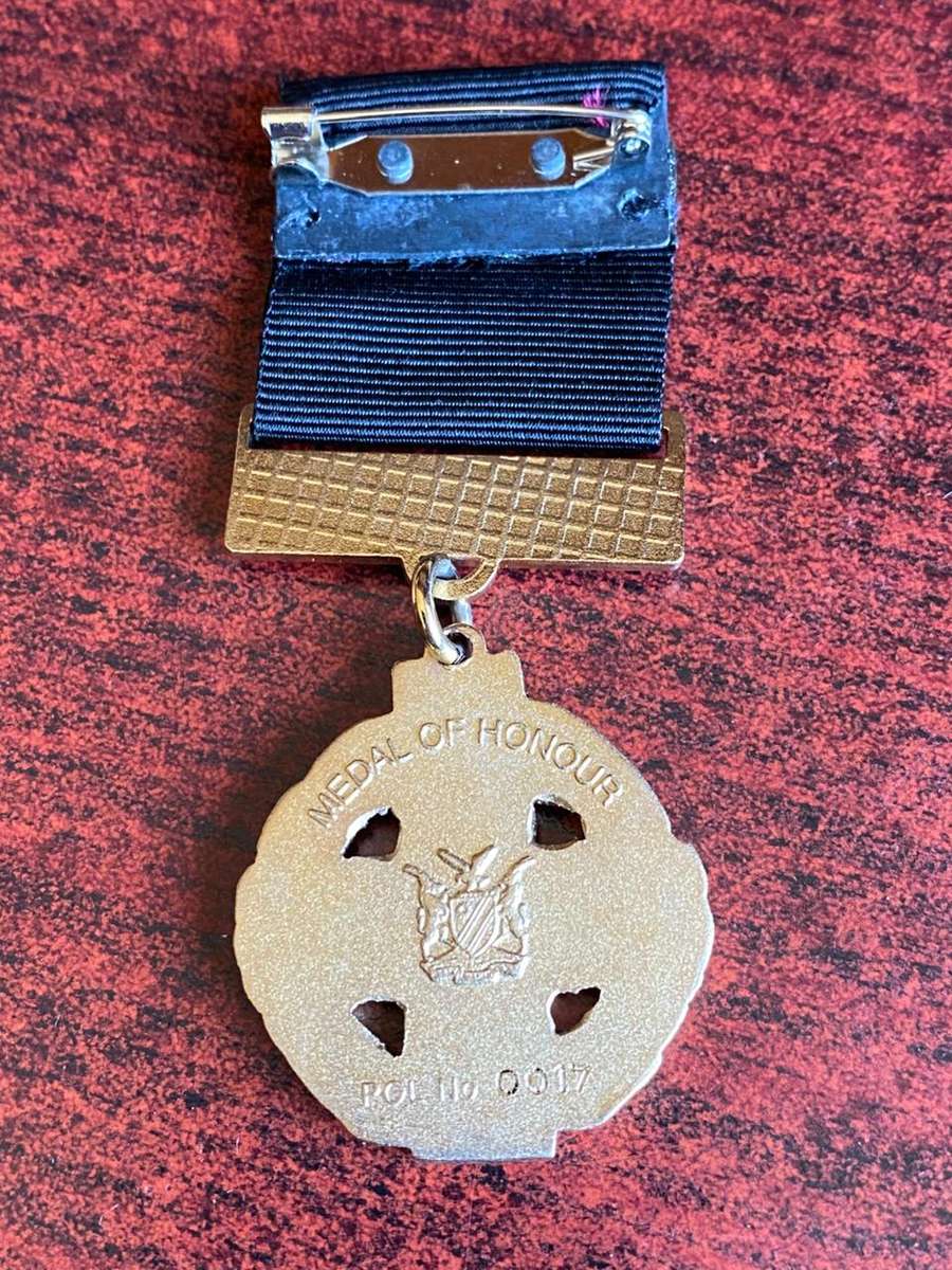 NAMIBIAN POLICE MEDAL OF HONOUR (2003) PRESENTED TO THE NEXT OF KIN OF NPF PERSONNEL WHO ARE KILLED-
