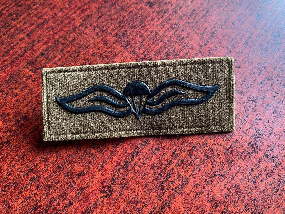 SA TUPPER PARACHUTE WING FOR FIELD DRESS- 2 PINS